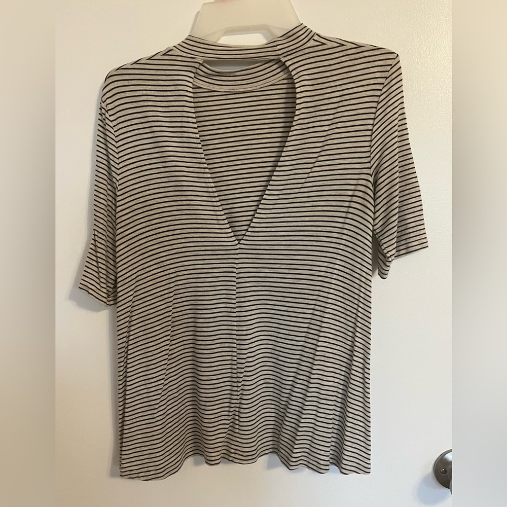 American Eagle blouse - Picture 2 of 3